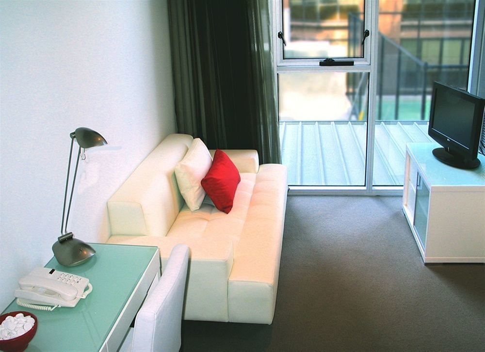 Milano Serviced Apartments Мелбърн Стая снимка